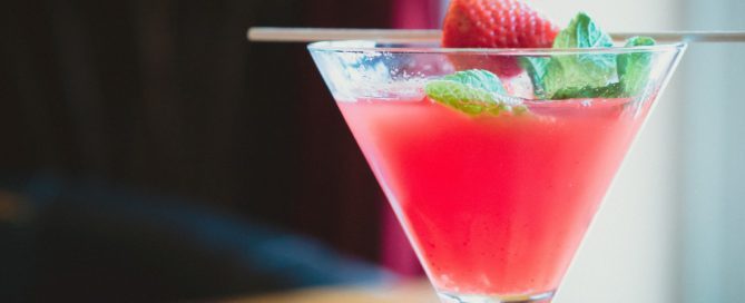 pomegranate-martini_green-hope-vodka